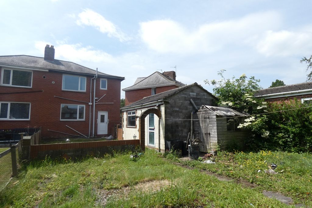 Rear Garden- click for photo gallery